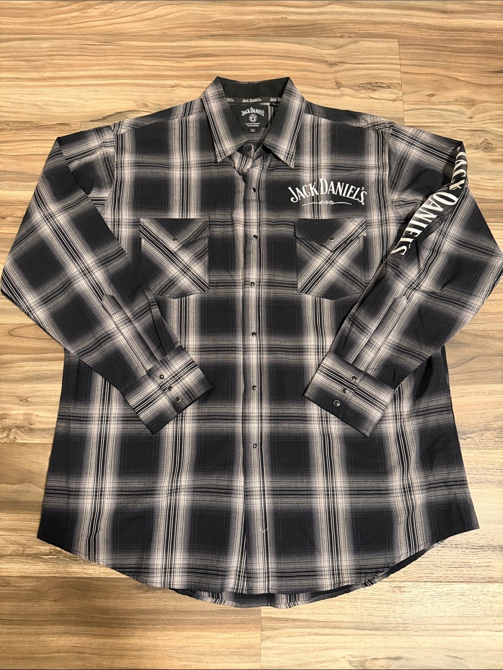 Jack Daniels Old No. 7 Brand L/S Black Plaid Men's XL Pearl Snap Embroidered
